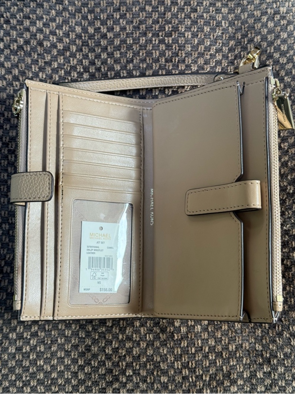 Michael Kors Jet Set Large Zip Clutch Wallet wristlet w/pebbled leather. - Picture 4 of 16